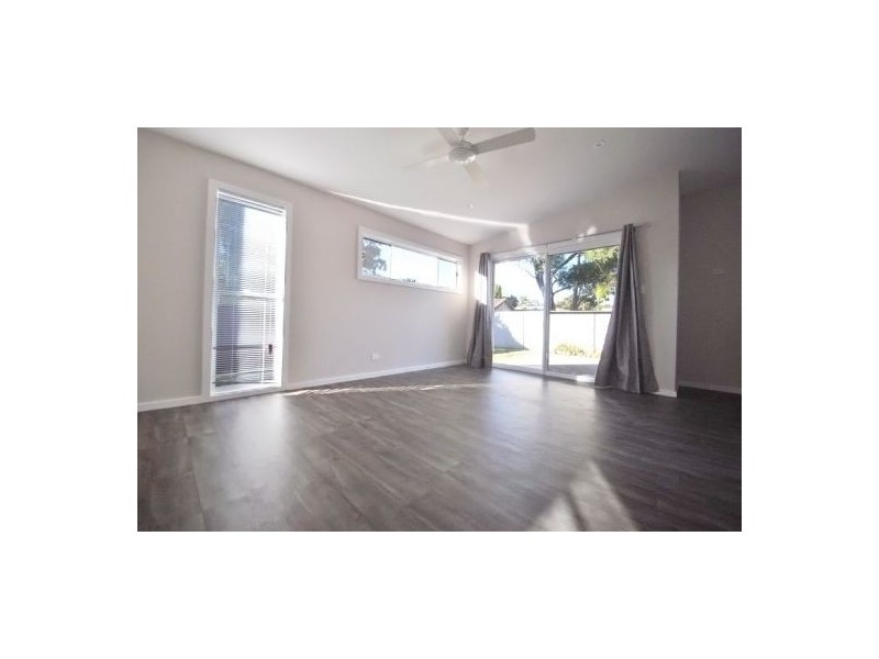 33a Goobarabah, Lake Haven NSW 2263