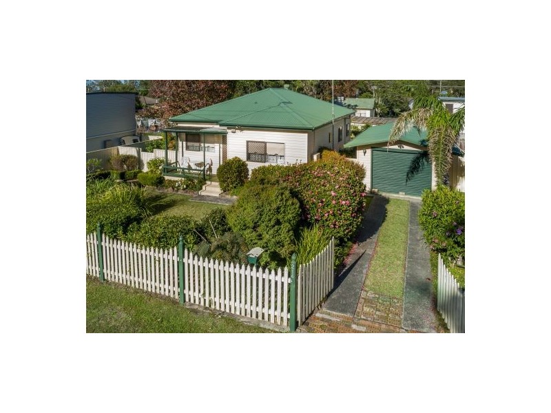 214 Scenic Drive, Budgewoi NSW 2262