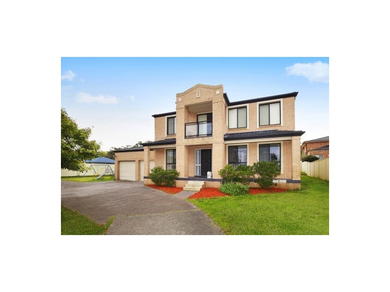 13 Highcliff Close, Woongarrah NSW 2259