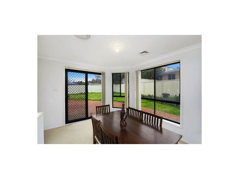 13 Highcliff Close, Woongarrah NSW 2259