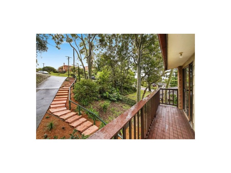 4 Leslie Avenue, Gorokan NSW 2263