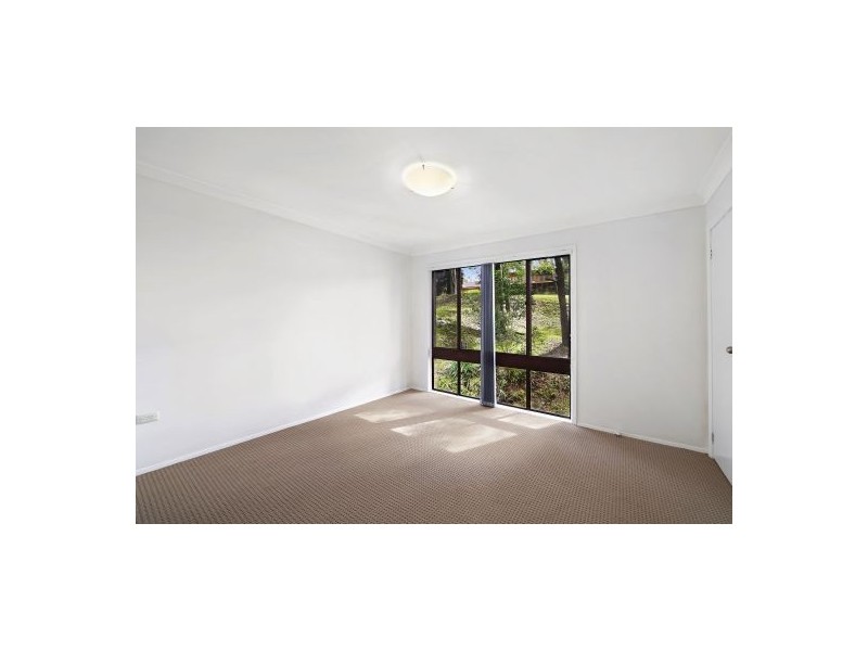 4 Leslie Avenue, Gorokan NSW 2263
