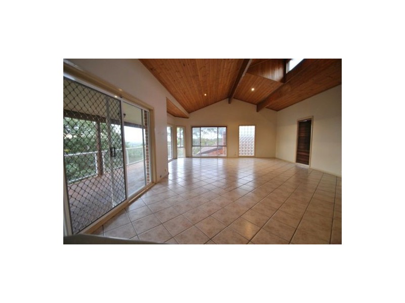 15 Kipling Drive, Bateau Bay NSW 2261