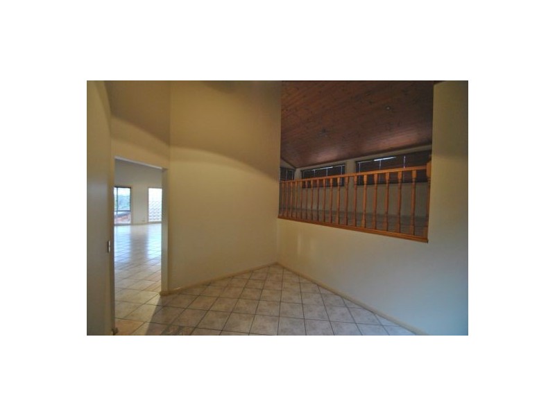 15 Kipling Drive, Bateau Bay NSW 2261
