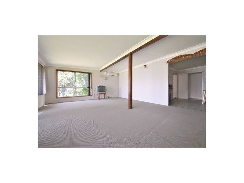 80 Leonard Avenue, Toukley NSW 2263