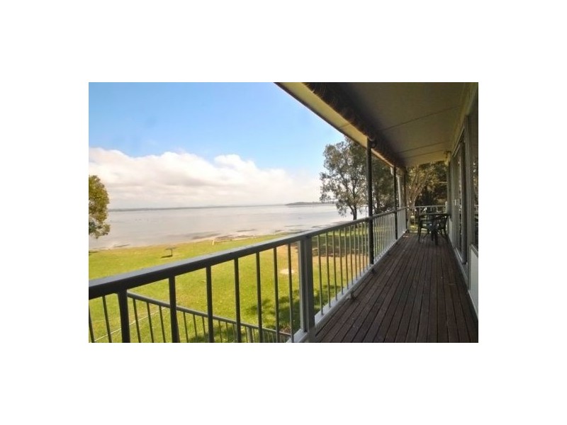 80 Leonard Avenue, Toukley NSW 2263