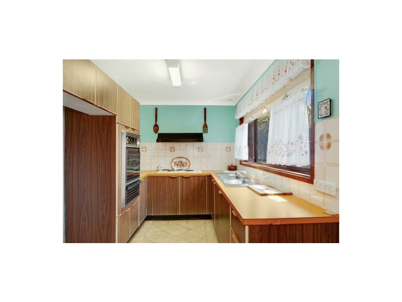 7 Jetty Avenue, Charmhaven NSW 2263