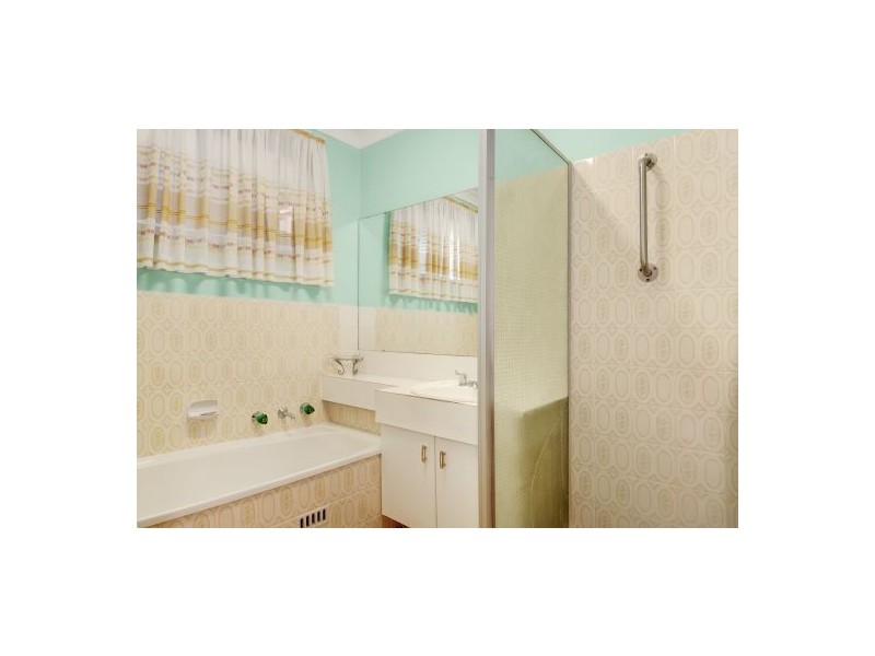 7 Jetty Avenue, Charmhaven NSW 2263