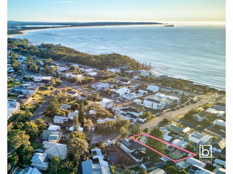 8 Mitchell Street, Norah Head NSW 2263
