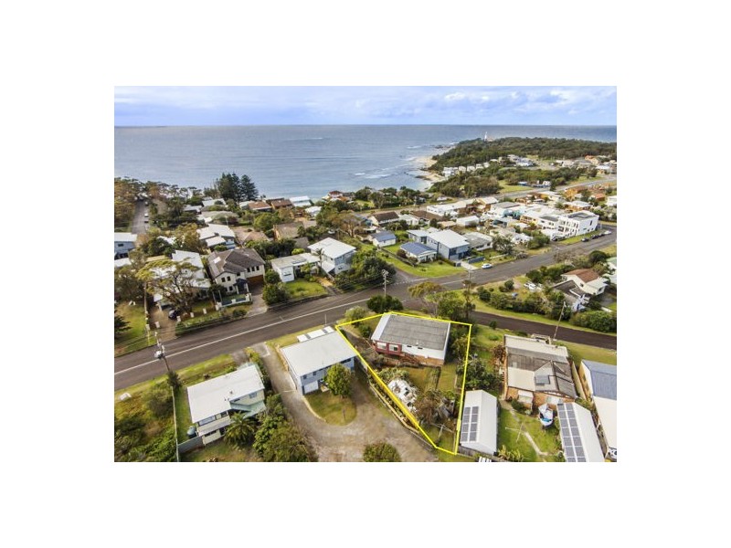 21 SOLDIERS POINT DR, Norah Head NSW 2263