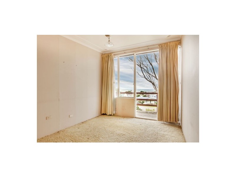 21 SOLDIERS POINT DR, Norah Head NSW 2263