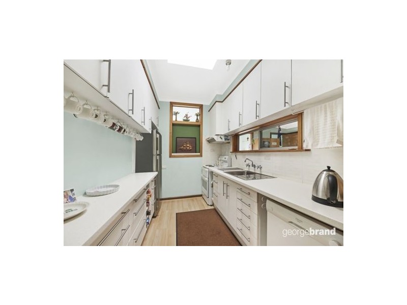 11 Belbowrie St, Canton Beach NSW 2263