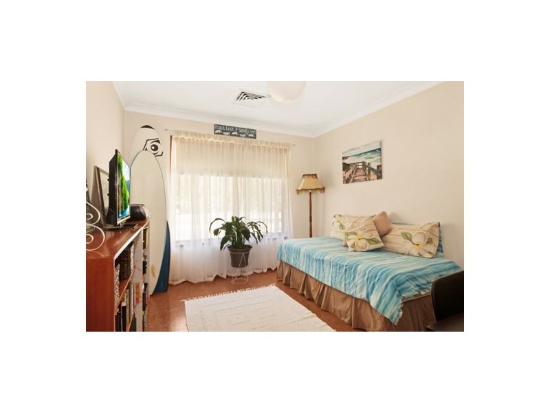 32 Evans Road, Canton Beach NSW 2263