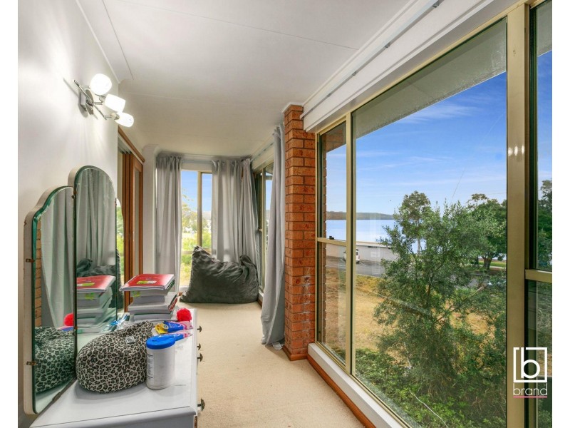 9 Kantara Road, Canton Beach NSW 2263