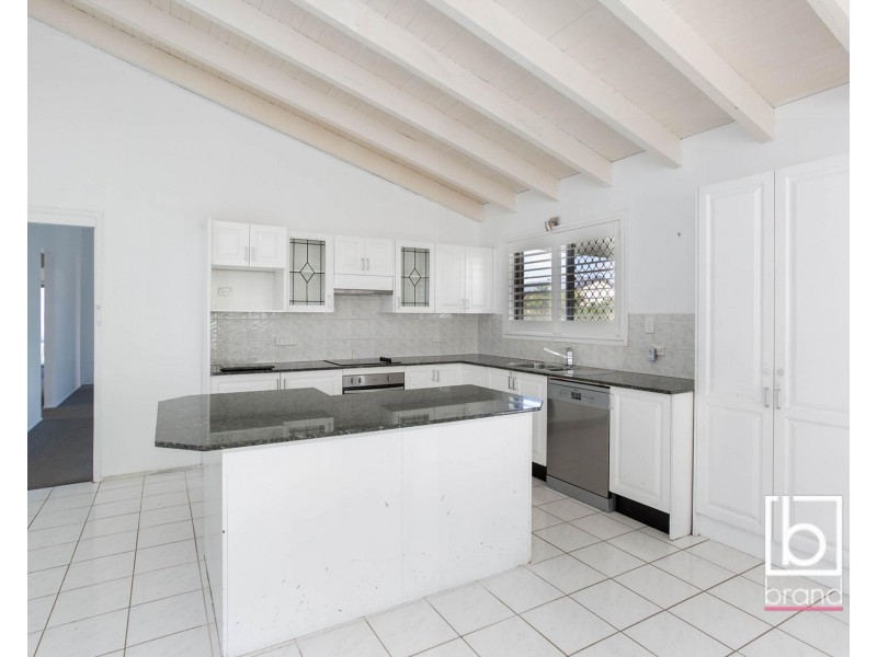 1 Boree Close, Noraville NSW 2263