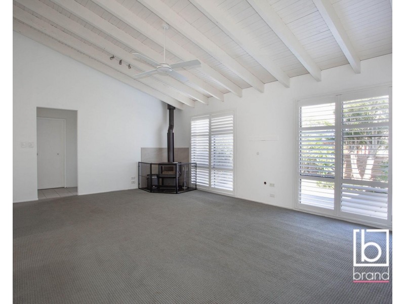 1 Boree Close, Noraville NSW 2263