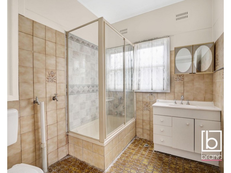 11 Athol Street, Toukley NSW 2263