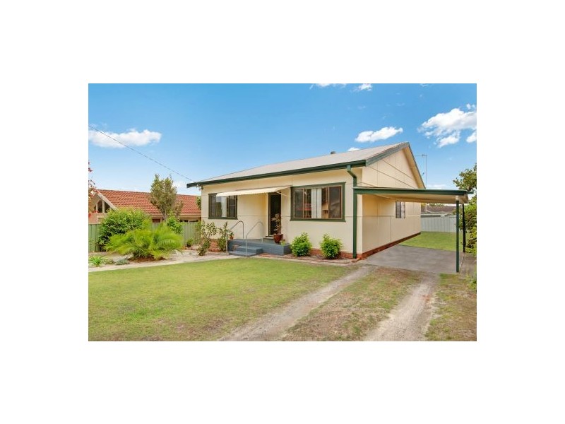 12 CANTON BEACH ROAD, Toukley NSW 2263