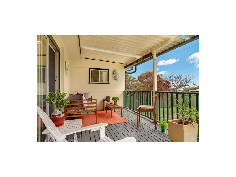 12 CANTON BEACH ROAD, Toukley NSW 2263