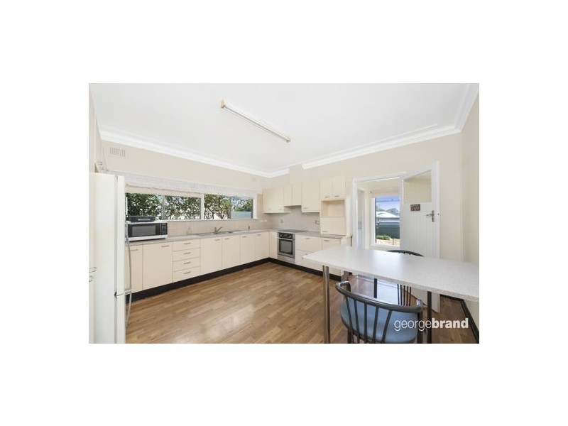 14 Canton Beach Rd, Toukley NSW 2263