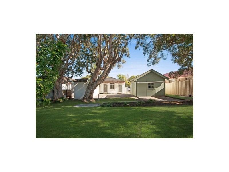 25 Canton Beach Road, Toukley NSW 2263