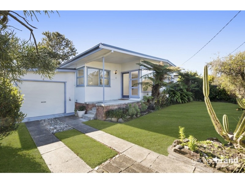 8 Eighth Avenue, Toukley NSW 2263