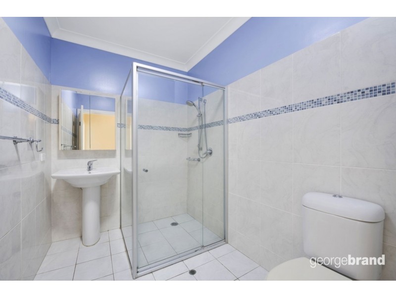 8 Eighth Avenue, Toukley NSW 2263