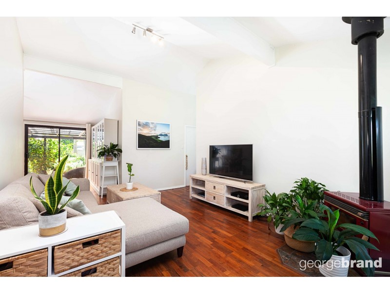 20 Fourth Avenue, Toukley NSW 2263