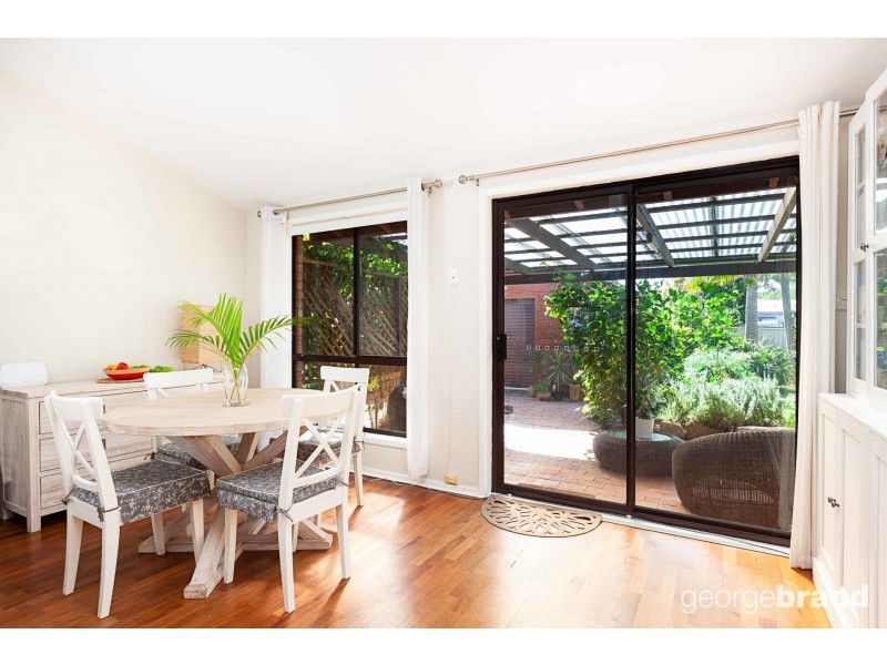 20 Fourth Avenue, Toukley NSW 2263