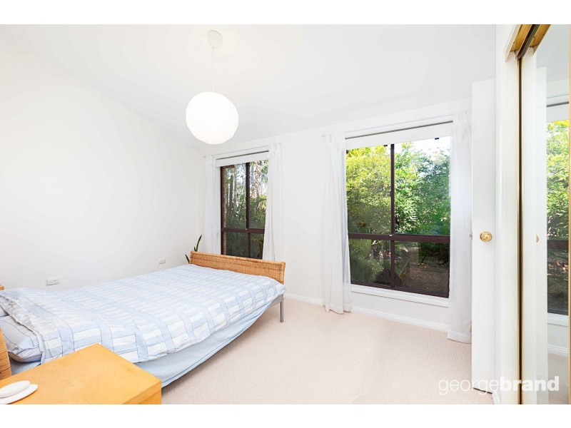 20 Fourth Avenue, Toukley NSW 2263