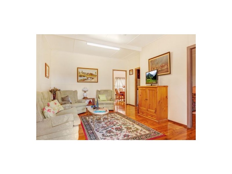 39 Hammond Road, Toukley NSW 2263