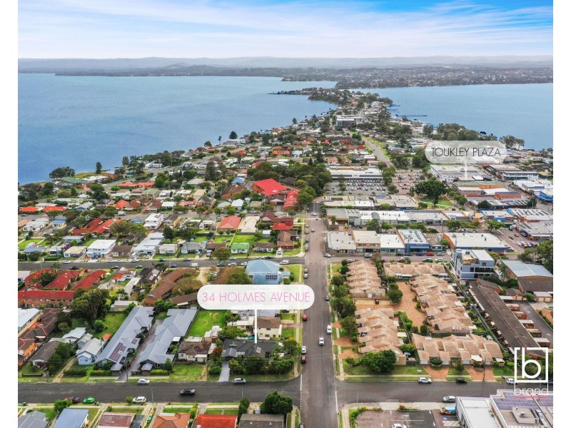 34 Holmes Avenue, Toukley NSW 2263