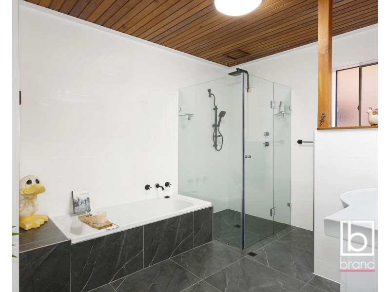 16 Leonard Avenue, Toukley NSW 2263