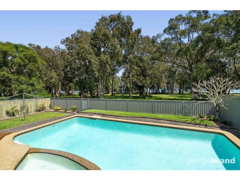 60 Leonard Avenue, Toukley NSW 2263