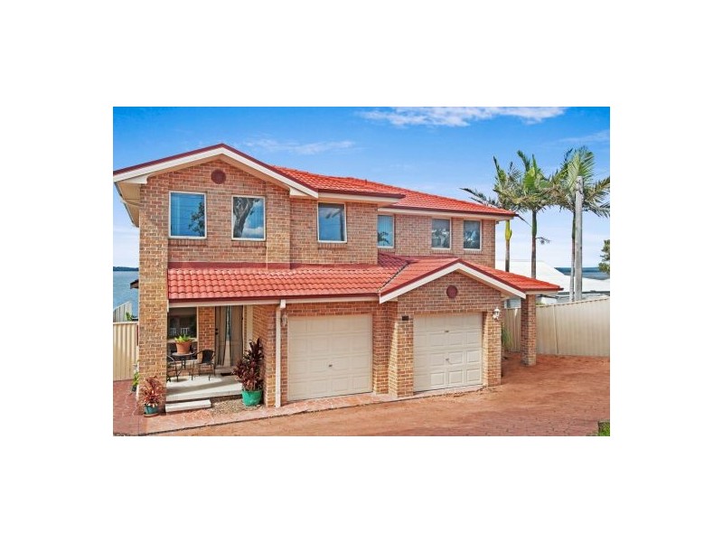 105 Main Road, Toukley NSW 2263