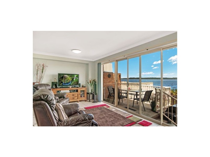 105 Main Road, Toukley NSW 2263