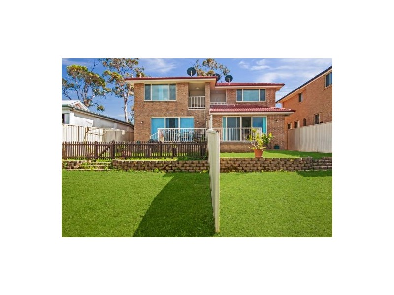 105 Main Road, Toukley NSW 2263