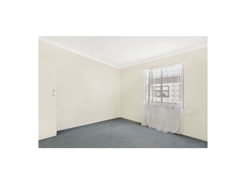11 Pearce Avenue, Toukley NSW 2263