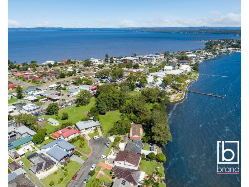 8 Rowland Terrace, Toukley NSW 2263