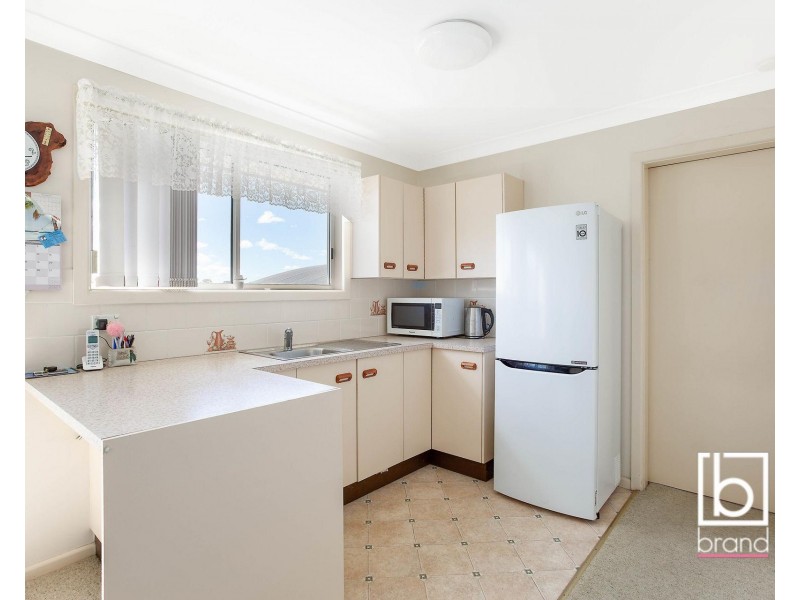8 Rowland Terrace, Toukley NSW 2263