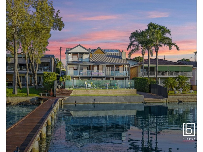 11 Rowland Terrace, Toukley NSW 2263