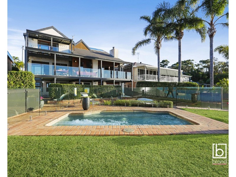 11 Rowland Terrace, Toukley NSW 2263