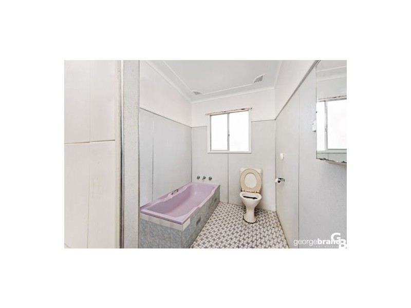 11 Second Avenue, Toukley NSW 2263