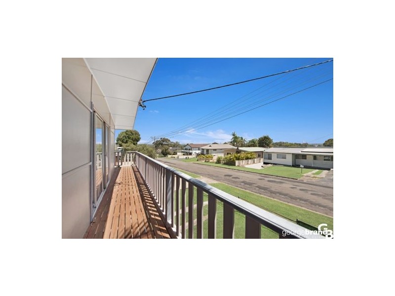 11 Second Avenue, Toukley NSW 2263