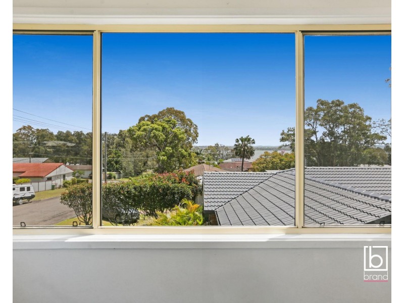 6 SEVENTH AVE, Toukley NSW 2263