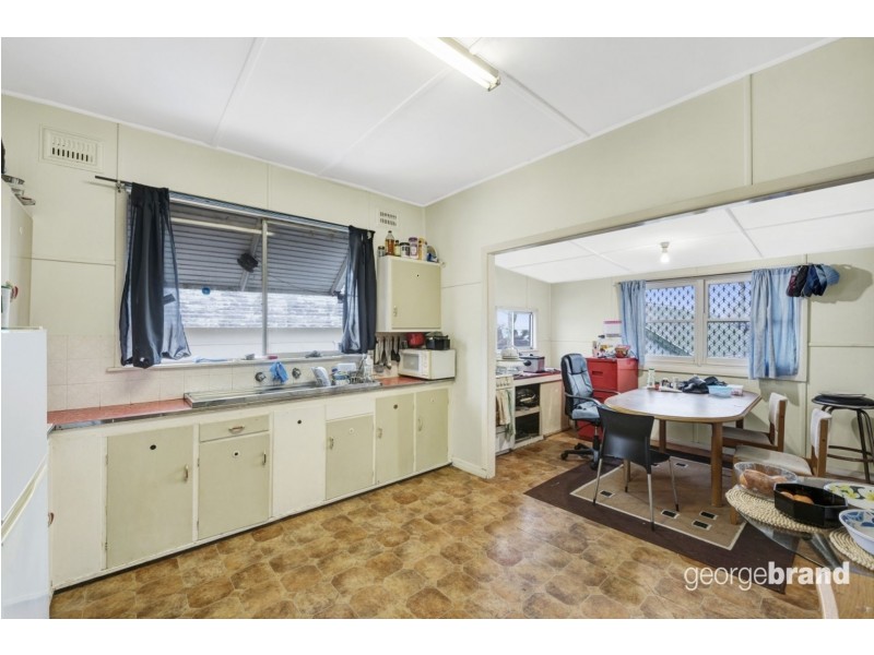 36 Victoria Avenue, Toukley NSW 2263