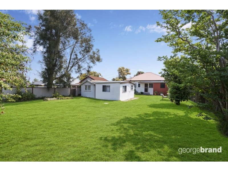 7 Yaralla Road, Toukley NSW 2263