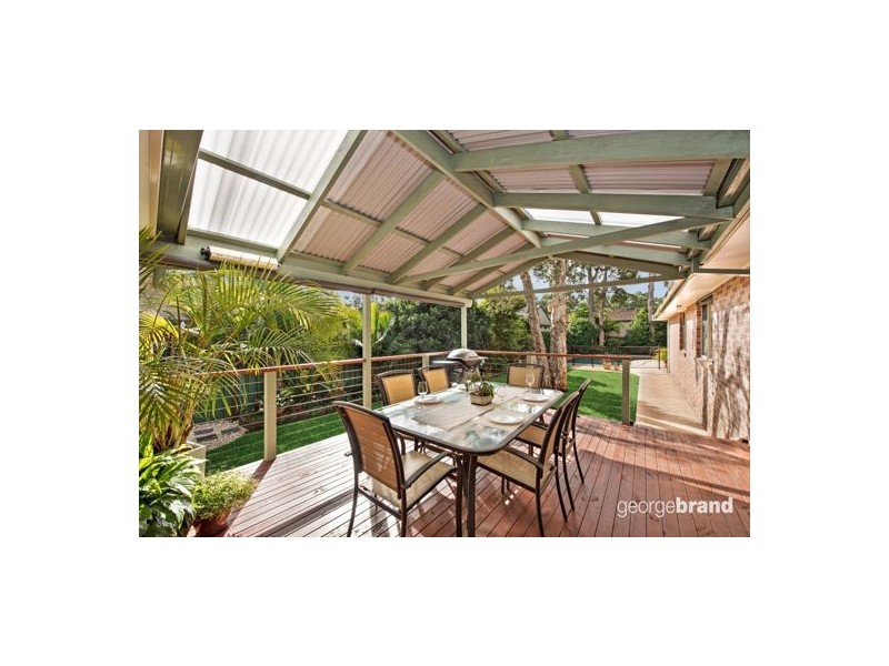 1 JANUARY ST, Tuggerawong NSW 2259