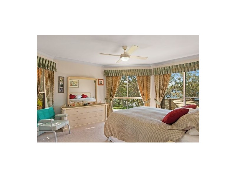 208 Tuggerawong Road, Tuggerawong NSW 2259