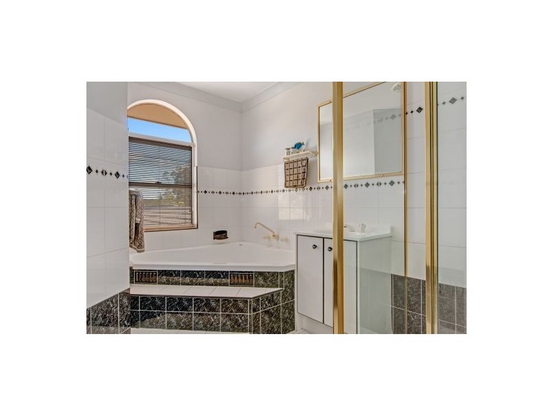 208 Tuggerawong Road, Tuggerawong NSW 2259